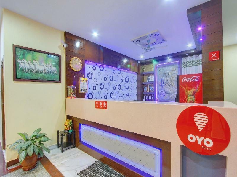 Oyo 7627皇家广场酒店 海得拉巴 外观 照片